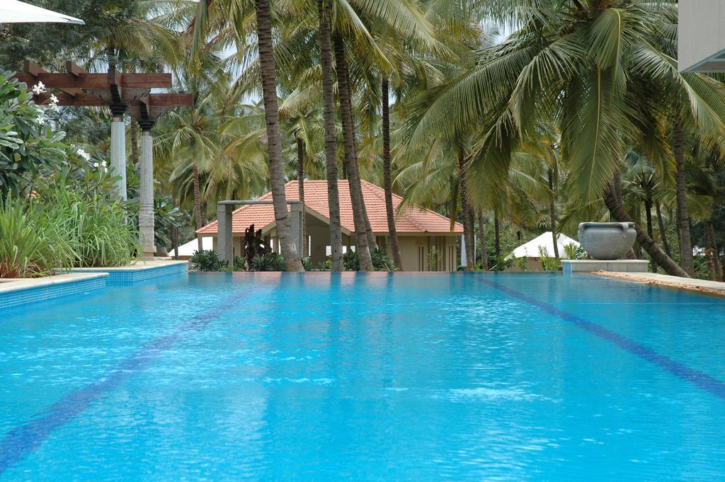 Shreyas Retreat Hotel Nelamangala Ngoại thất bức ảnh